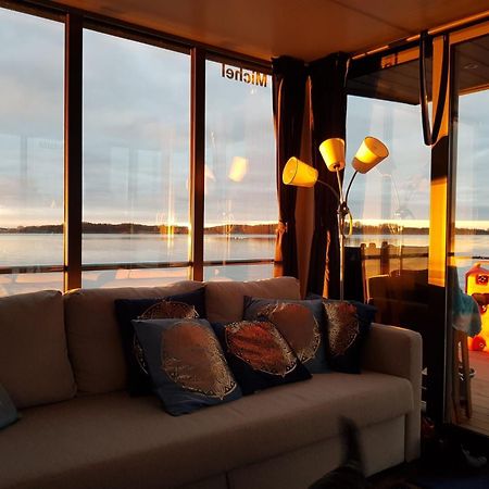 Wasserapartment Cityport - Schwimmende Ferienwohnung Werder  Extérieur photo