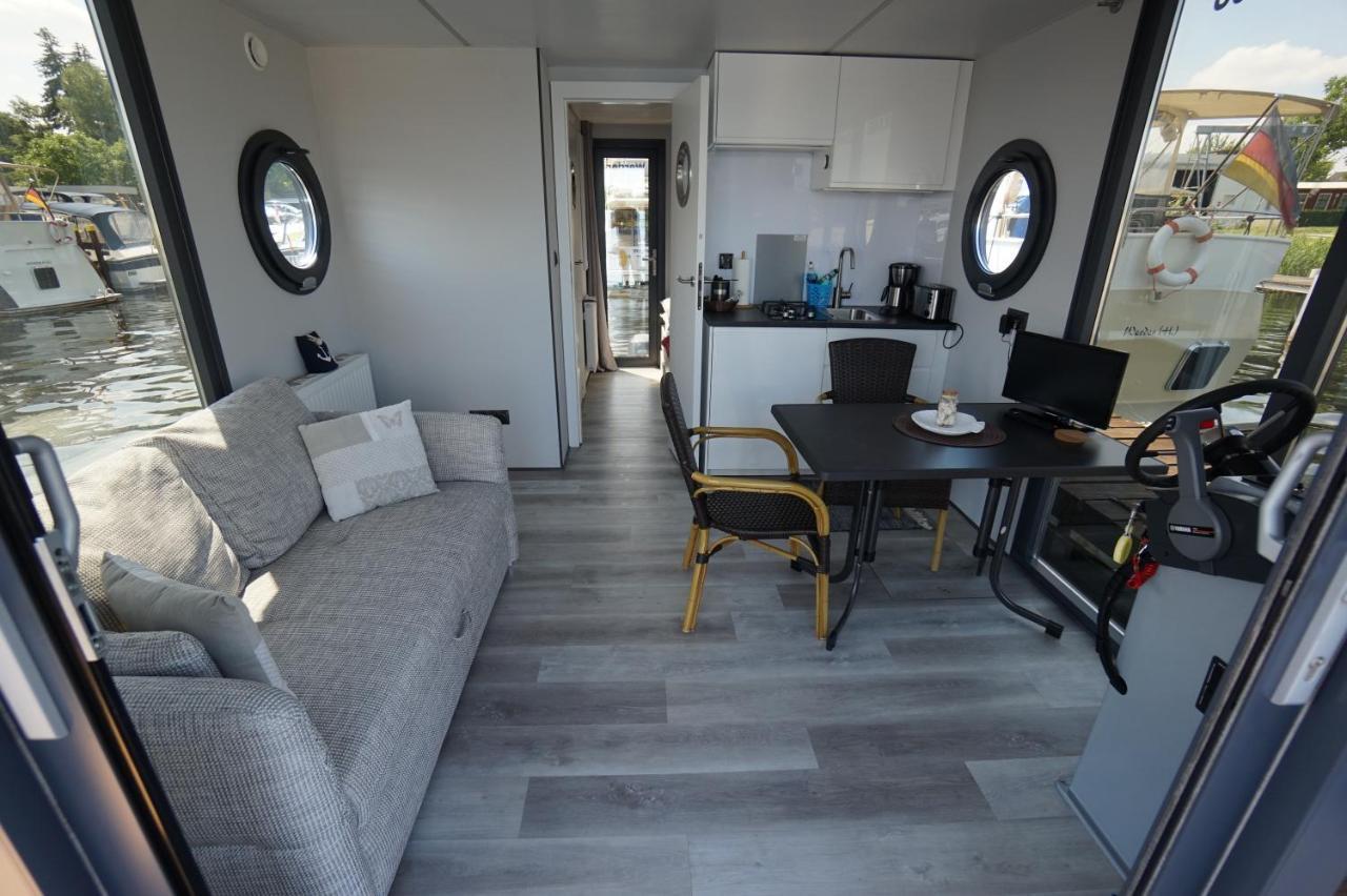 Wasserapartment Cityport - Schwimmende Ferienwohnung Werder  Extérieur photo