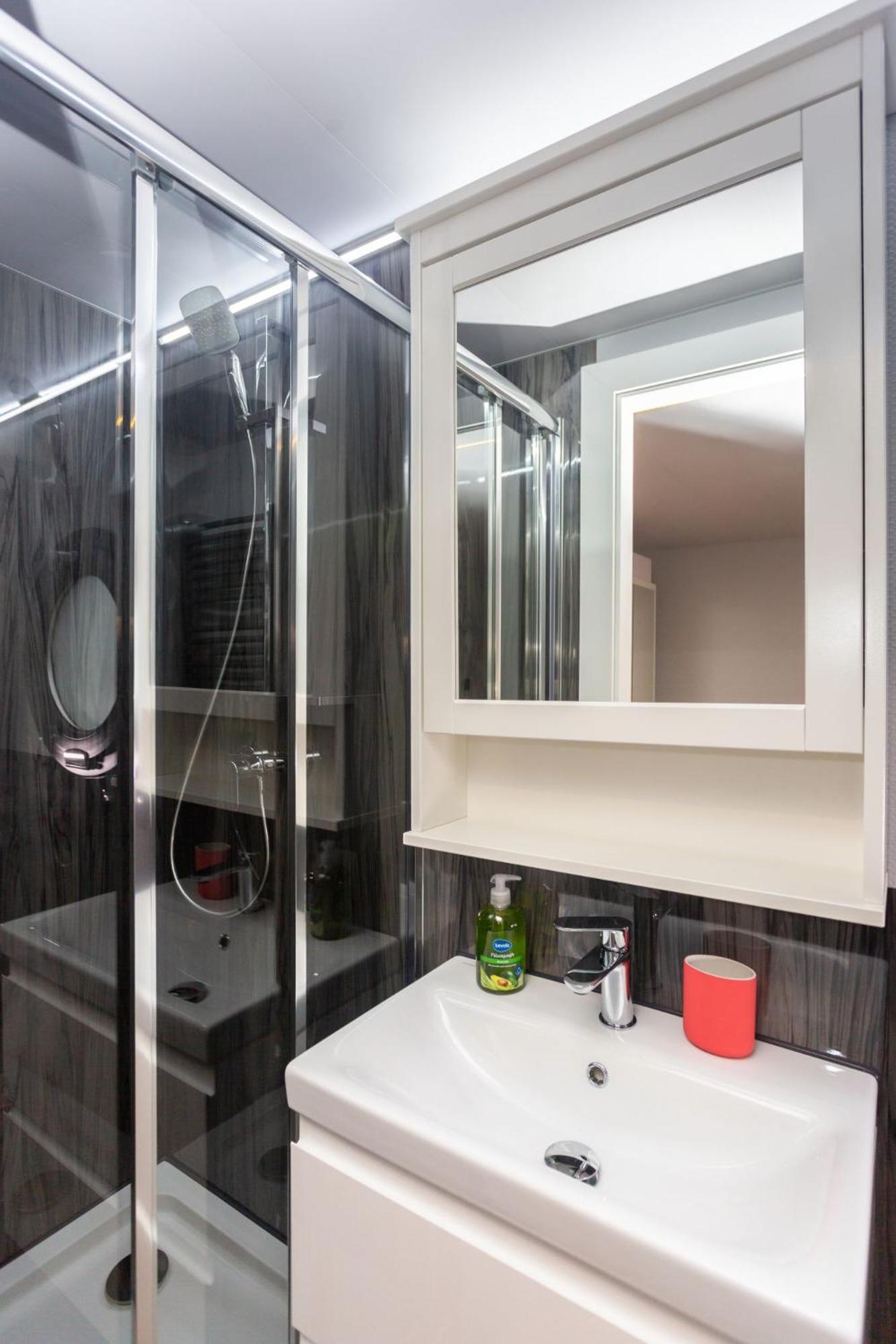 Wasserapartment Cityport - Schwimmende Ferienwohnung Werder  Extérieur photo