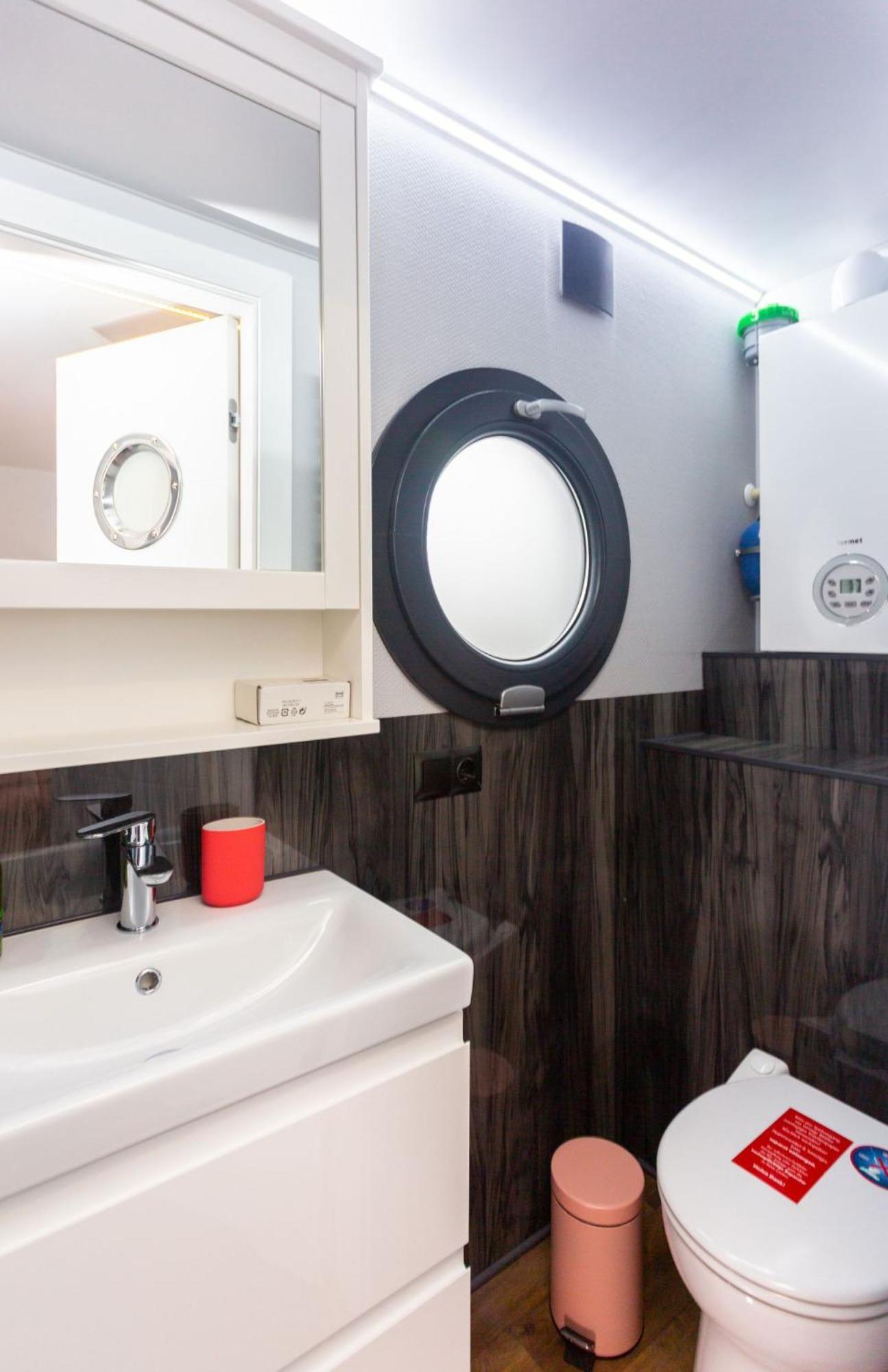 Wasserapartment Cityport - Schwimmende Ferienwohnung Werder  Extérieur photo